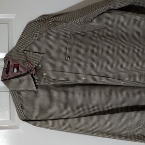 Tommy Hilfiger XL long sleeve button down shirt plaid